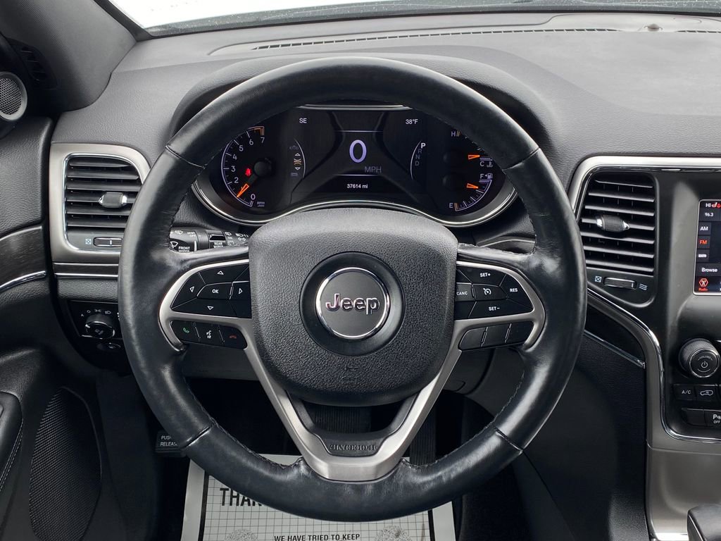 Used 2018 Jeep Grand Cherokee Limited image 22
