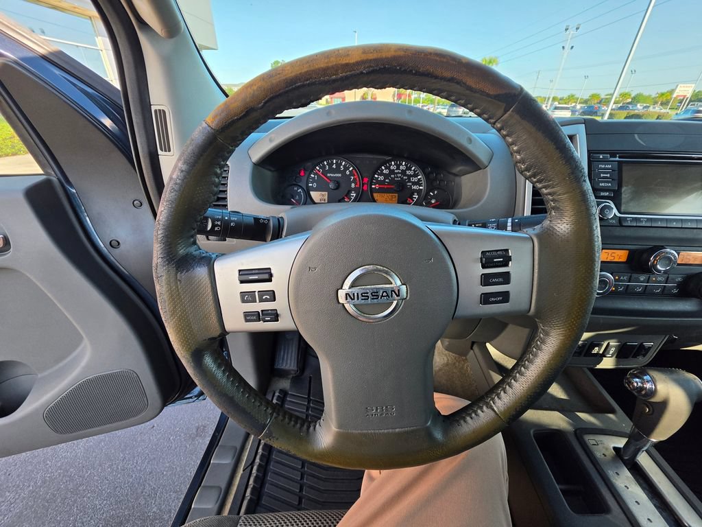 Used 2016 Nissan Frontier SV w/ SV Value Truck Package AWD/4WD image 15