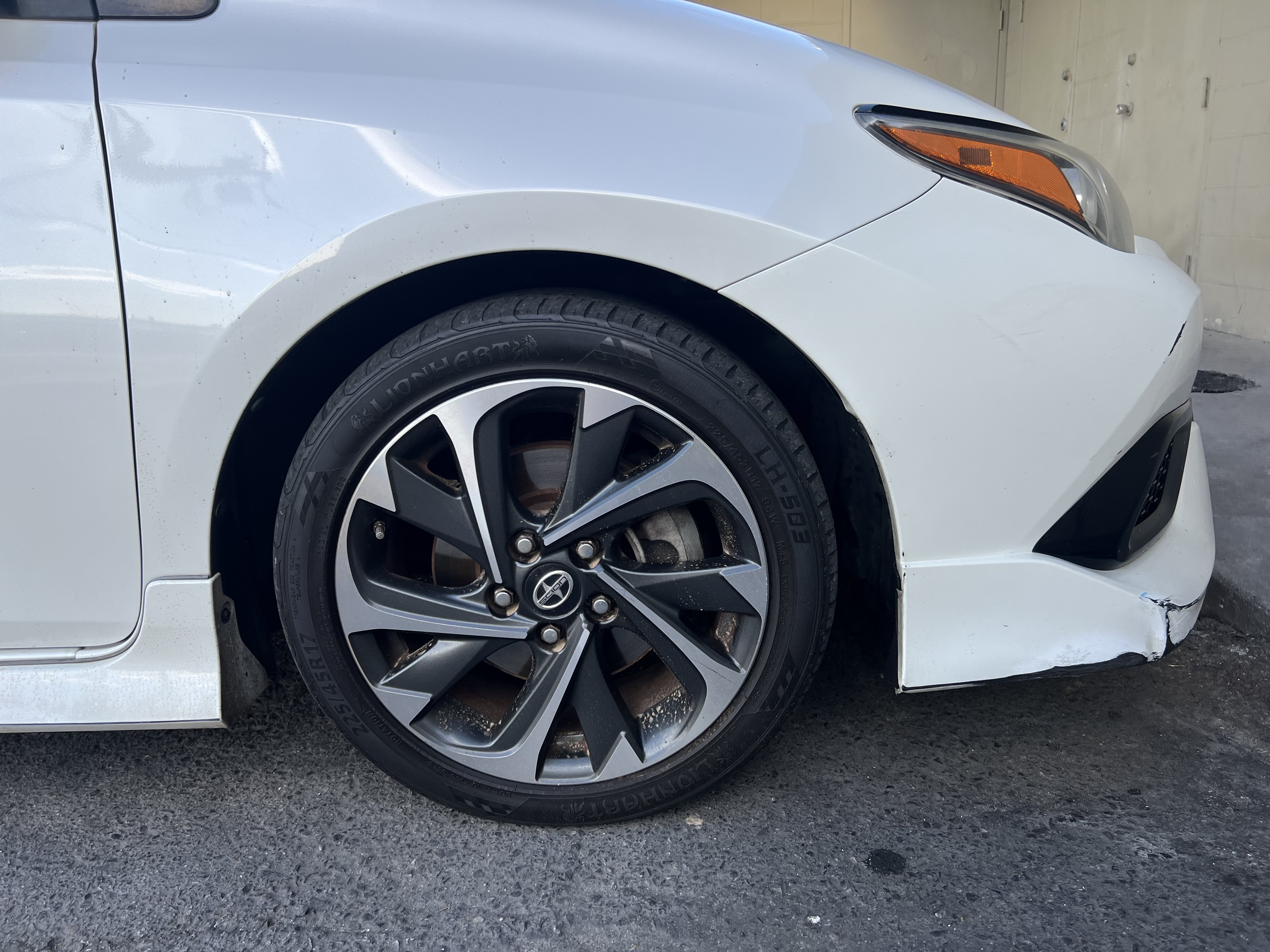 Used 2016 Scion iM FWD image 24
