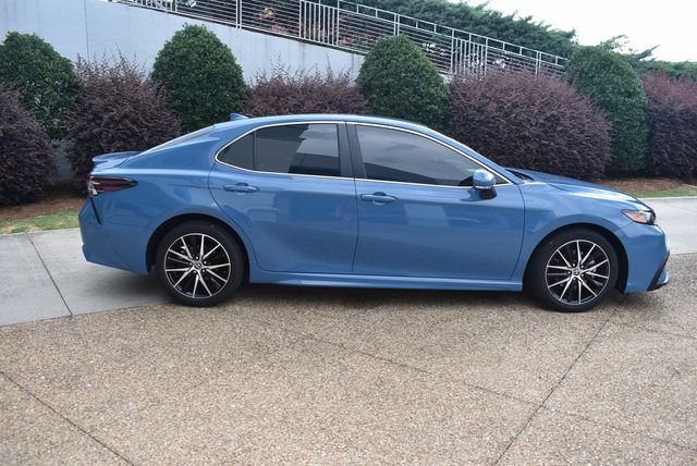 Used 2023 Toyota Camry SE w/ Convenience Package FWD image 11