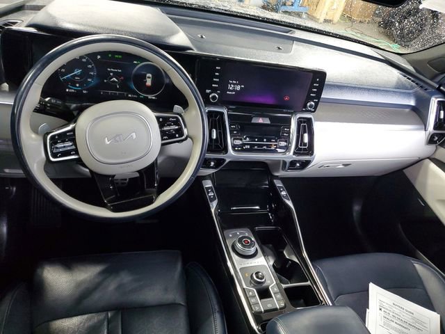 Used 2022 Kia Sorento SX Prestige w/ Panoramic Sunroof Package image 10