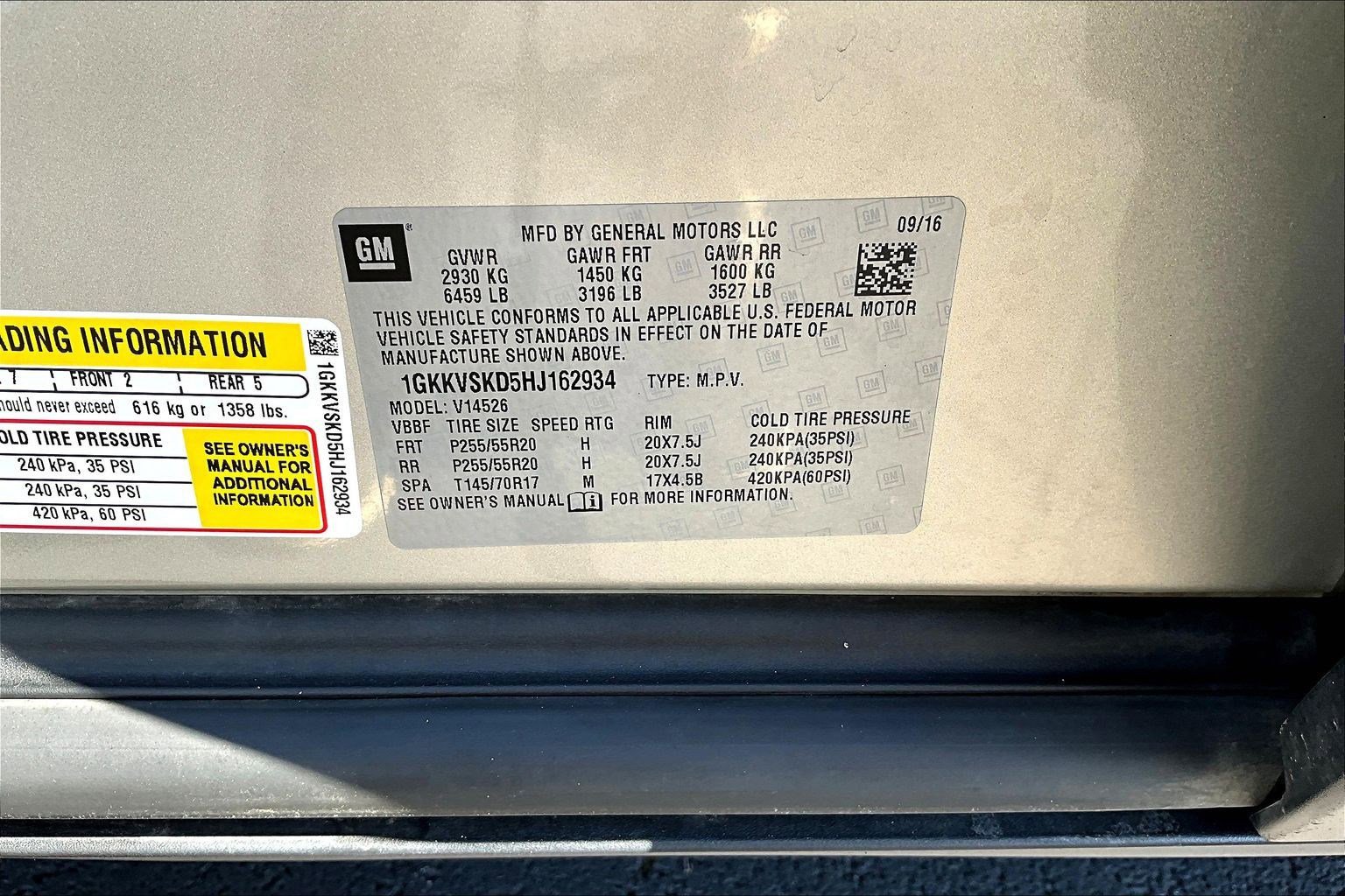 Used 2017 GMC Acadia Limited SLT image 19