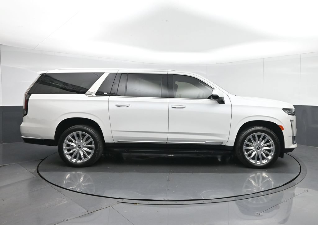 Used 2024 Cadillac Escalade ESV Premium Luxury w/ LPO, Floor Liner Package AWD/4WD image 8