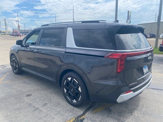 Used 2026 Kia Carnival EX FWD image 5
