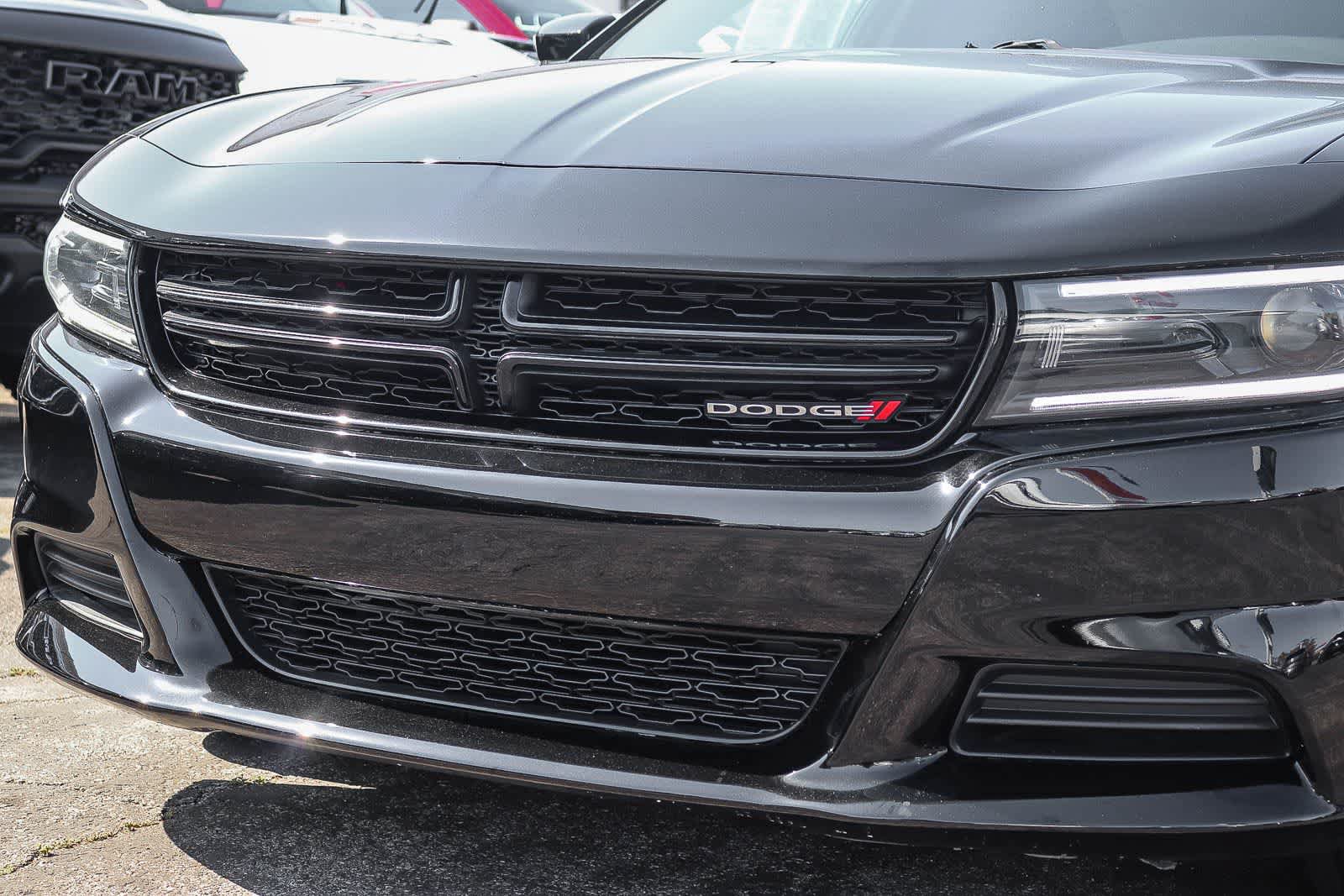 Used 2022 Dodge Charger SXT RWD image 8