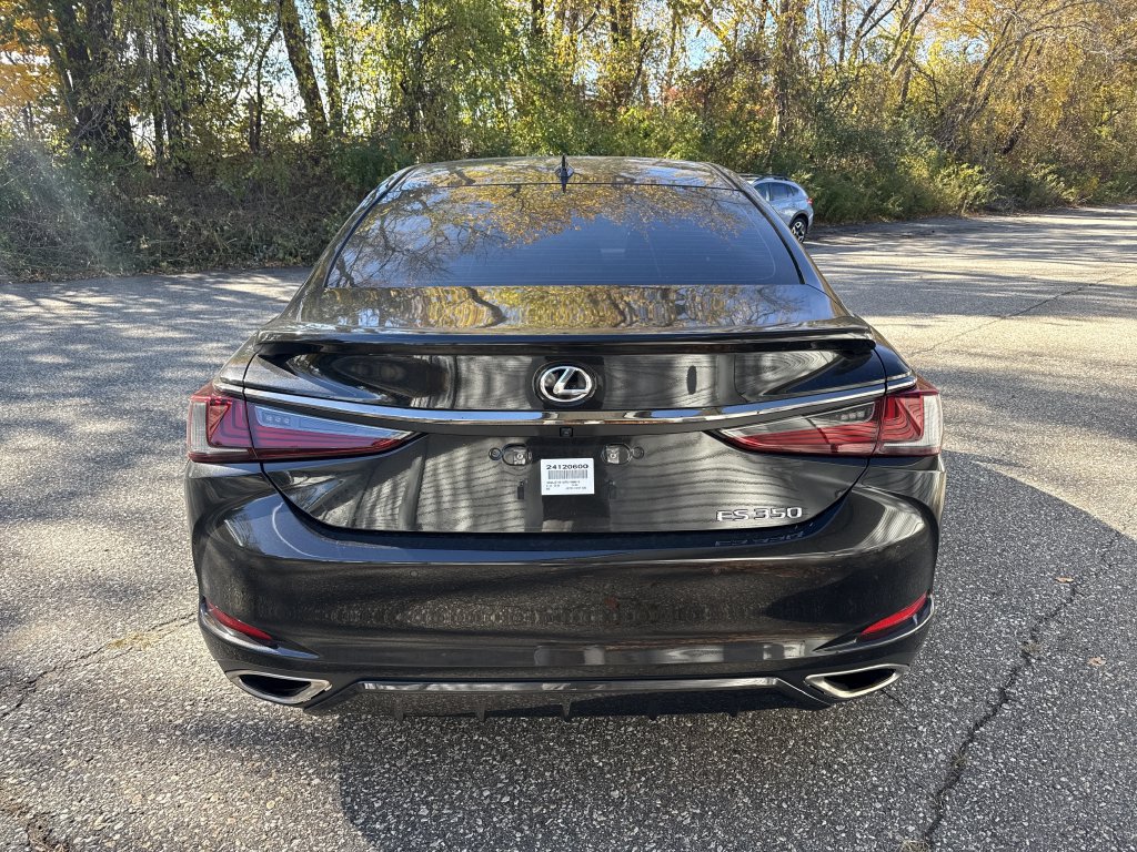 Used 2024 Lexus ES 350 F Sport w/ Accessory Package (Z2) FWD image 4