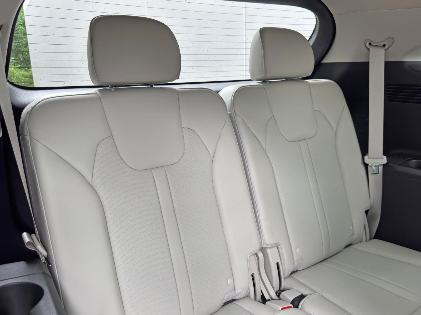 Used 2023 Kia Sorento S w/ Panoramic Sunroof Package FWD image 38