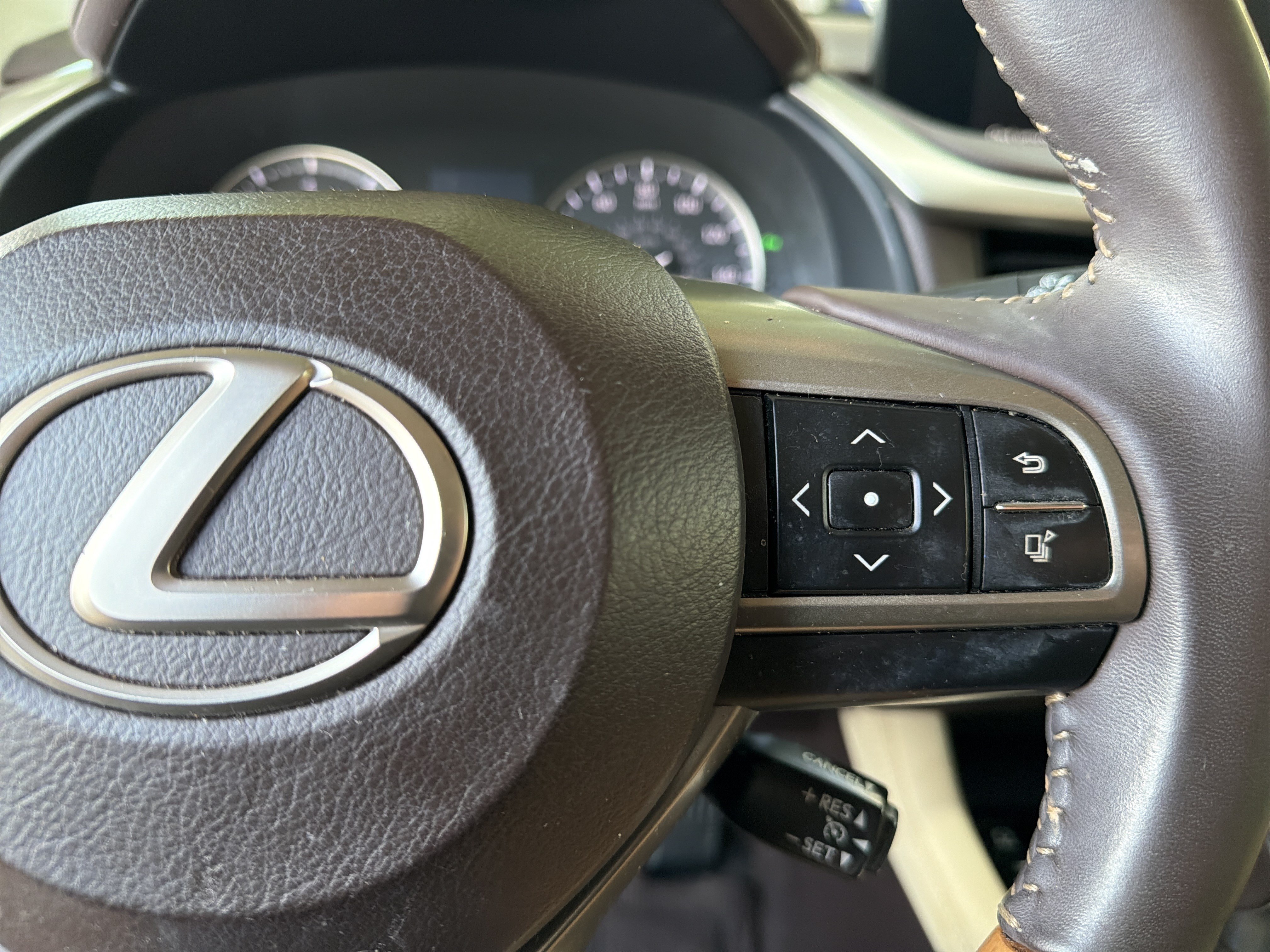 Used 2016 Lexus RX 350 FWD w/ Premium Package image 19