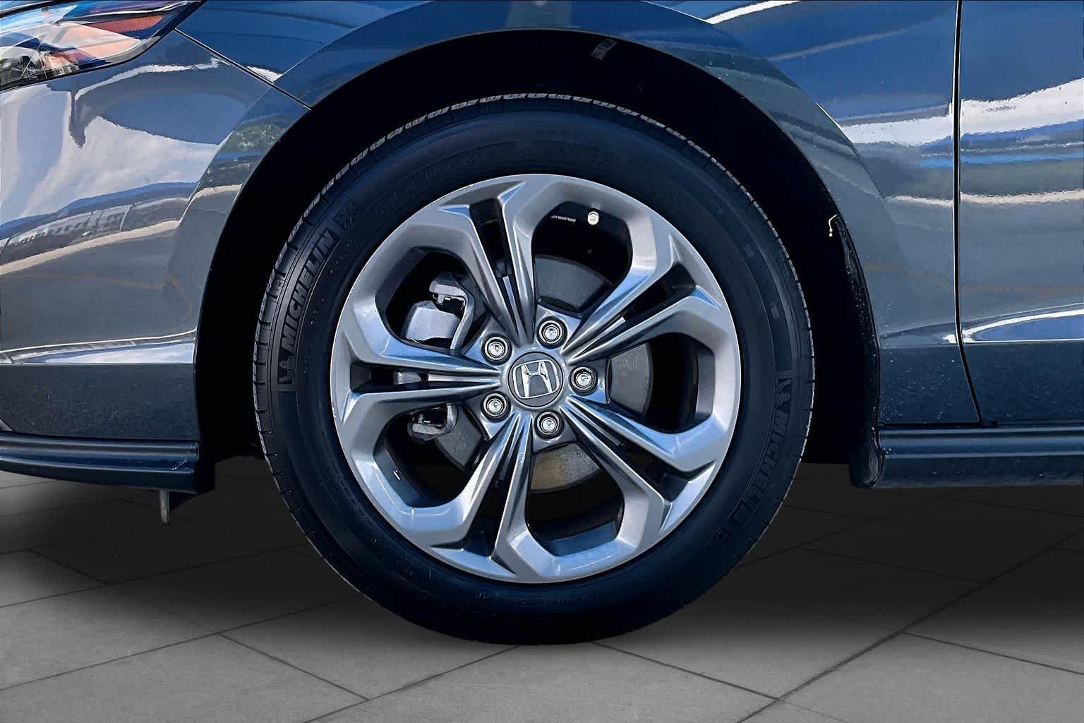 Used 2024 Honda Accord EX image 11