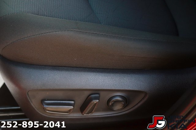 Used 2024 Toyota RAV4 XLE w/ Convenience Package AWD/4WD image 19
