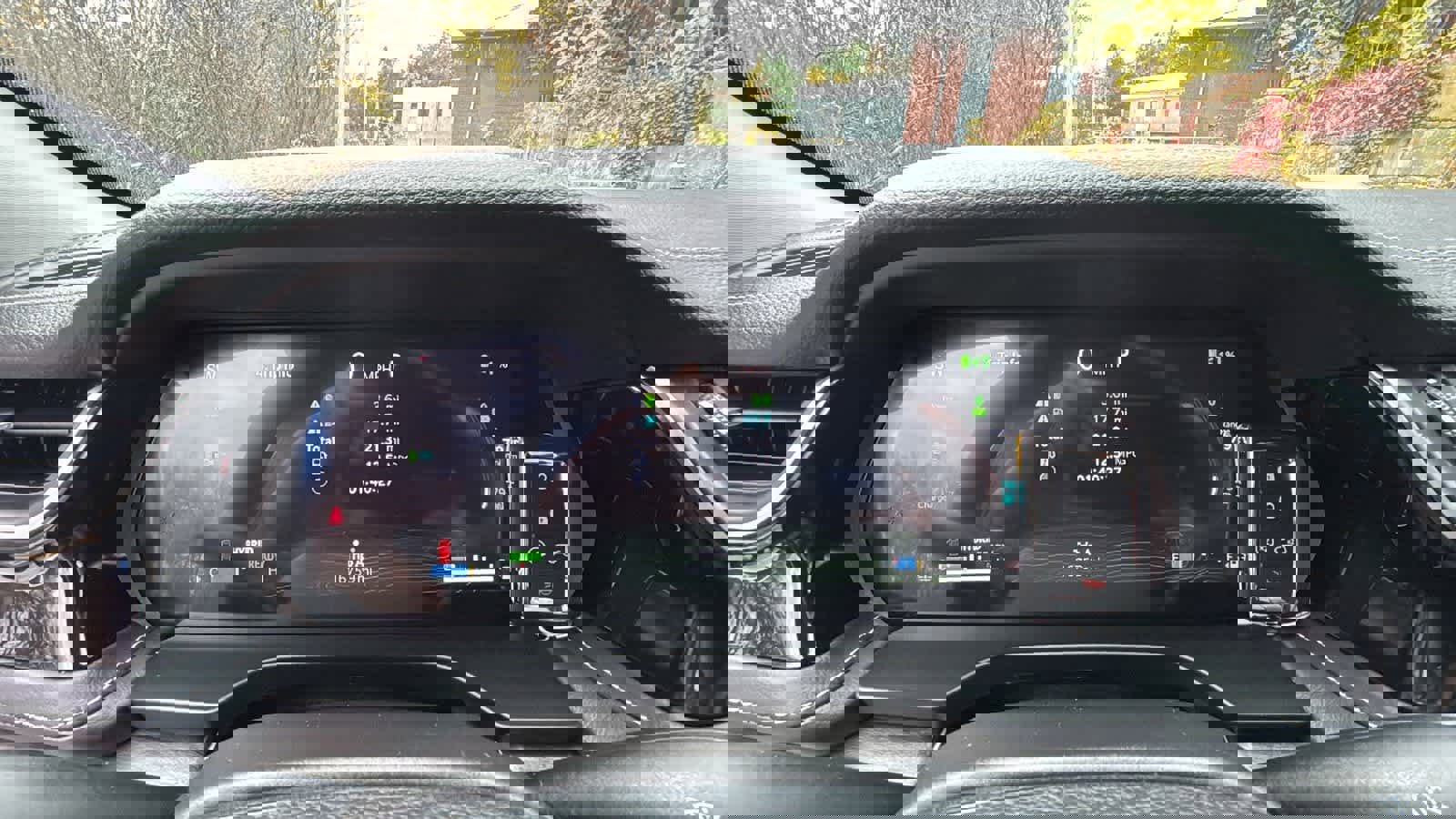 Used 2023 Jeep Grand Cherokee 4WD 4xe image 15