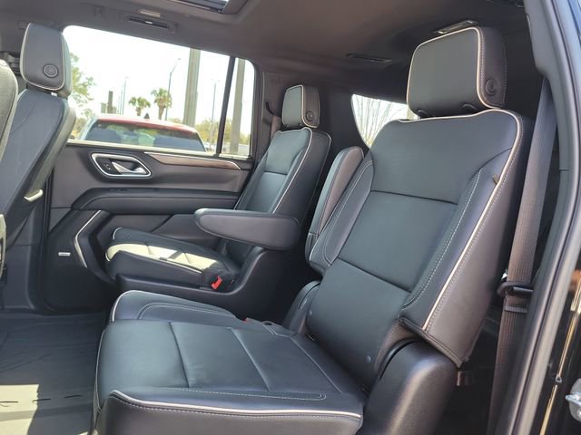 Used 2024 Chevrolet Suburban Premier w/ Premium Package image 18