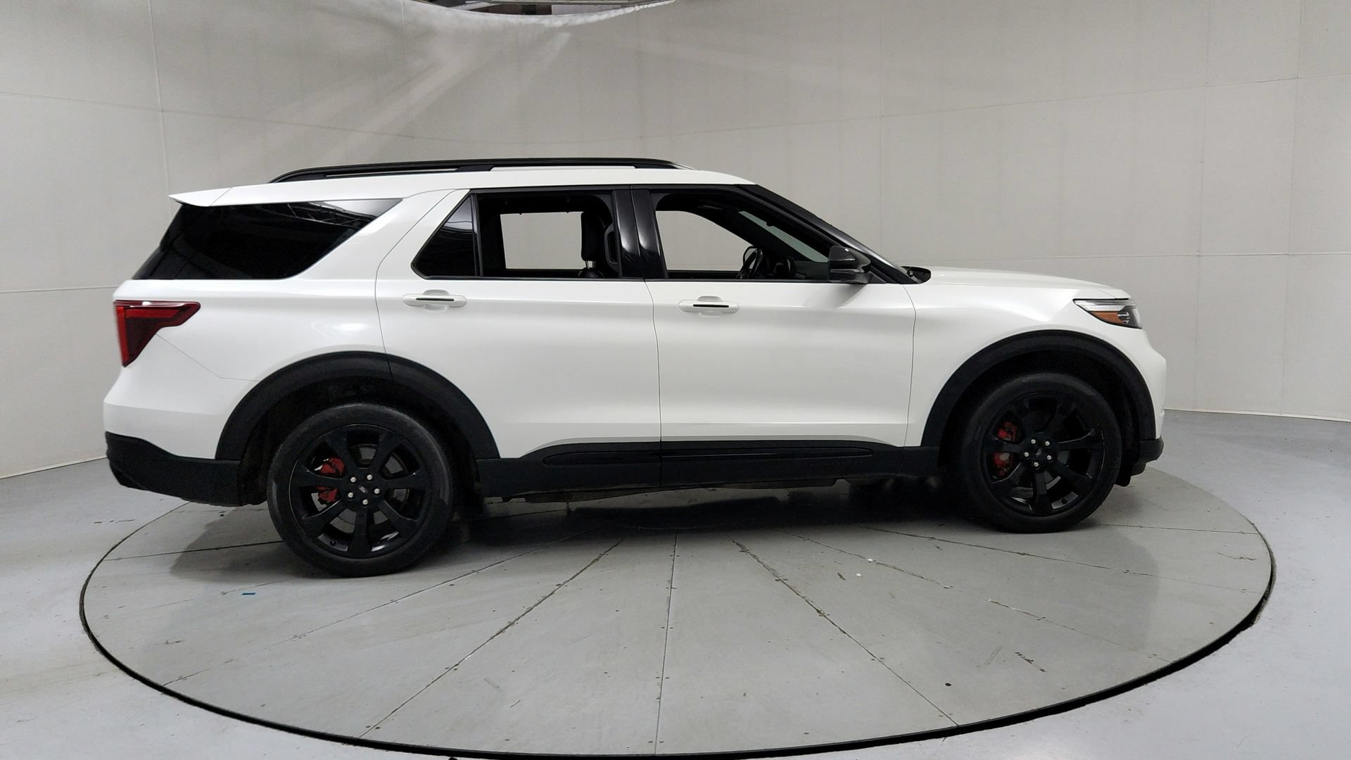 Used 2021 Ford Explorer ST w/ Equipment Group 401A AWD/4WD image 6