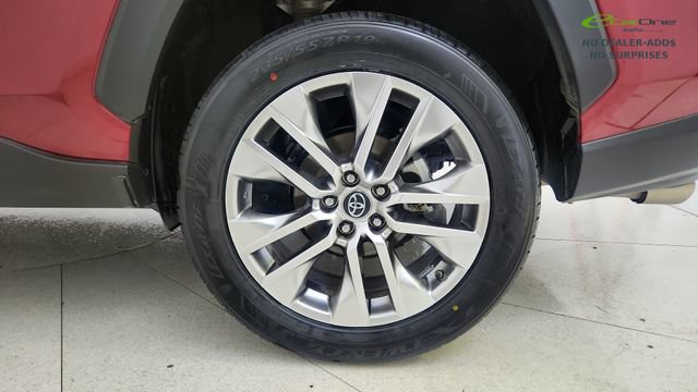 Used 2019 Toyota RAV4 Limited FWD image 59