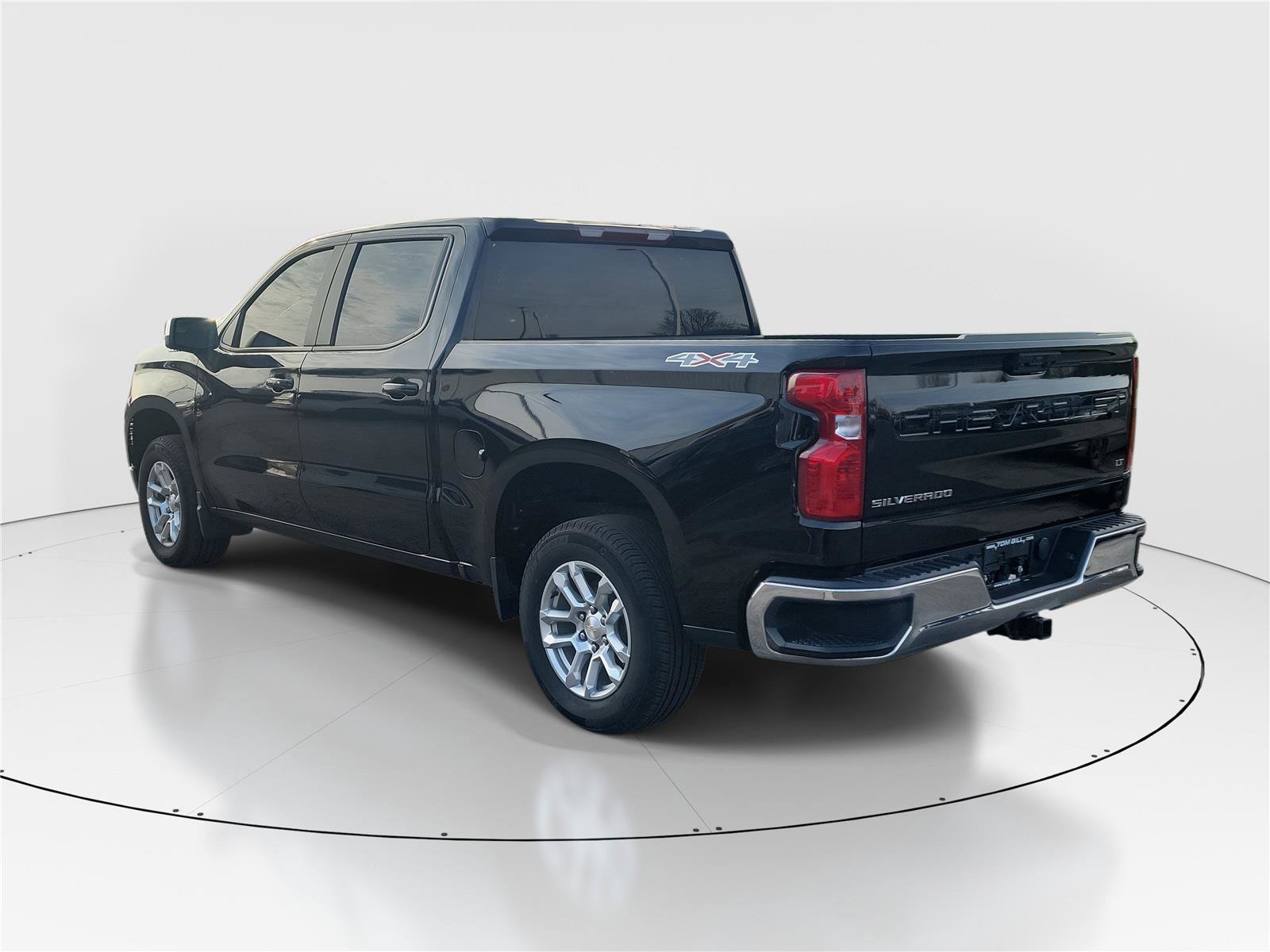 Used 2023 Chevrolet Silverado 1500 LT image 3