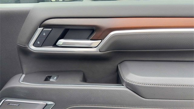 Used 2025 GMC Sierra 3500 Denali w/ Denali Reserve Package image 14