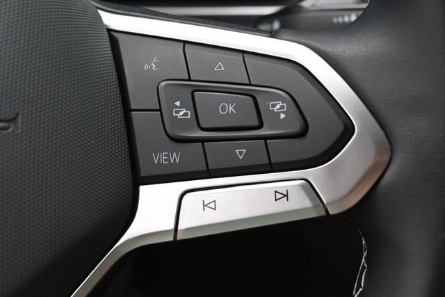 Used 2023 Volkswagen Tiguan SE FWD image 18