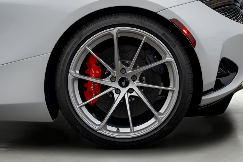 New 2026 McLaren 750S Spider RWD image 20