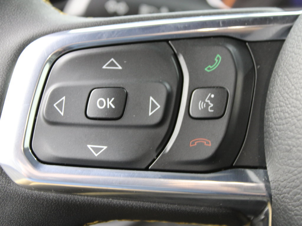 Used 2024 Jeep Wrangler Unlimited Sahara w/ Technology Group AWD/4WD image 57