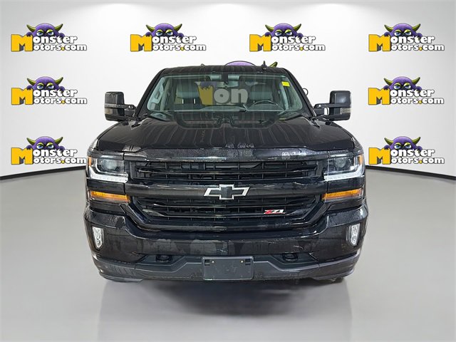 Used 2018 Chevrolet Silverado 1500 LT w/ Midnight Edition image 2