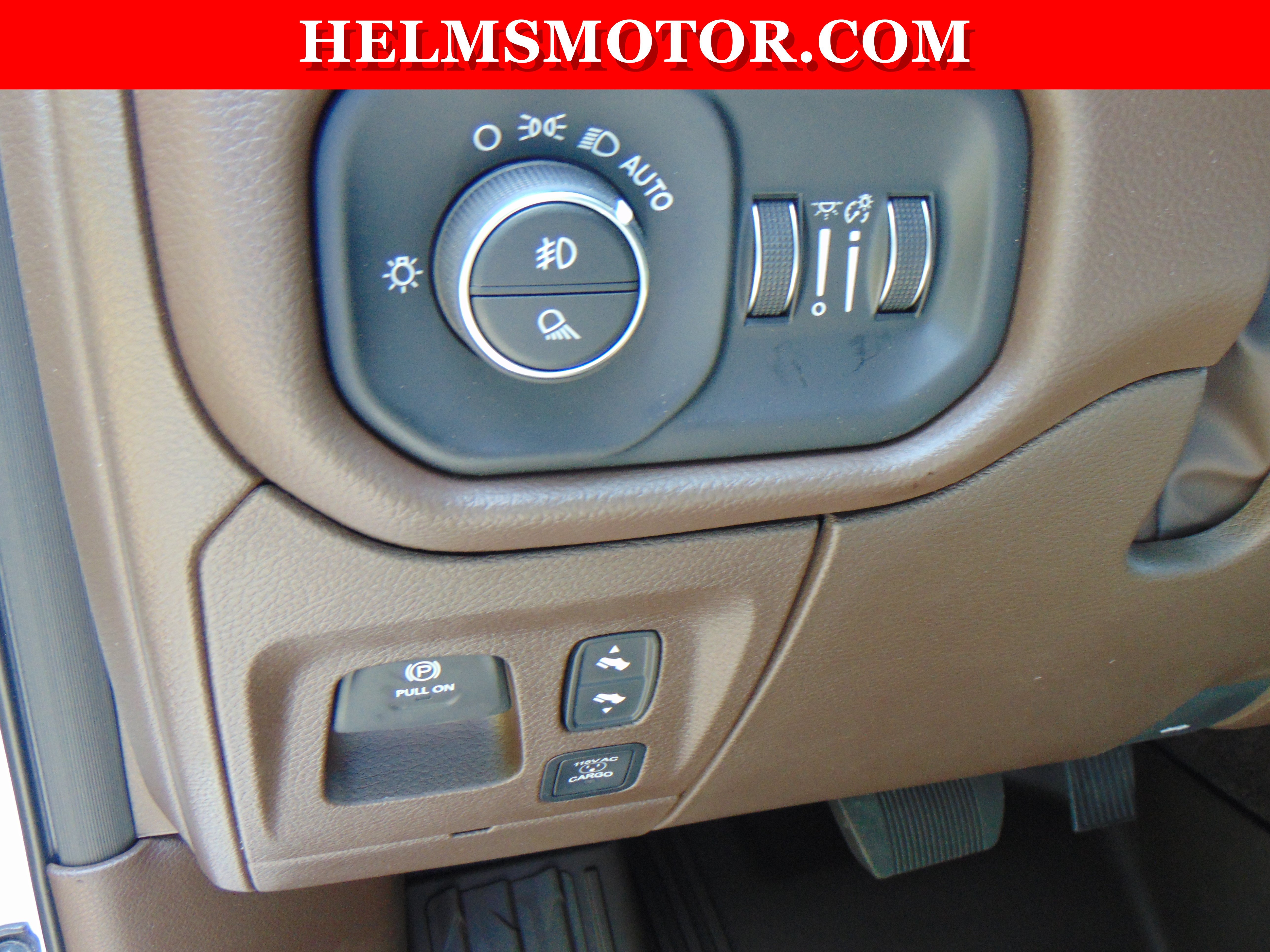 New 2026 RAM 1500 Laramie AWD/4WD image 28