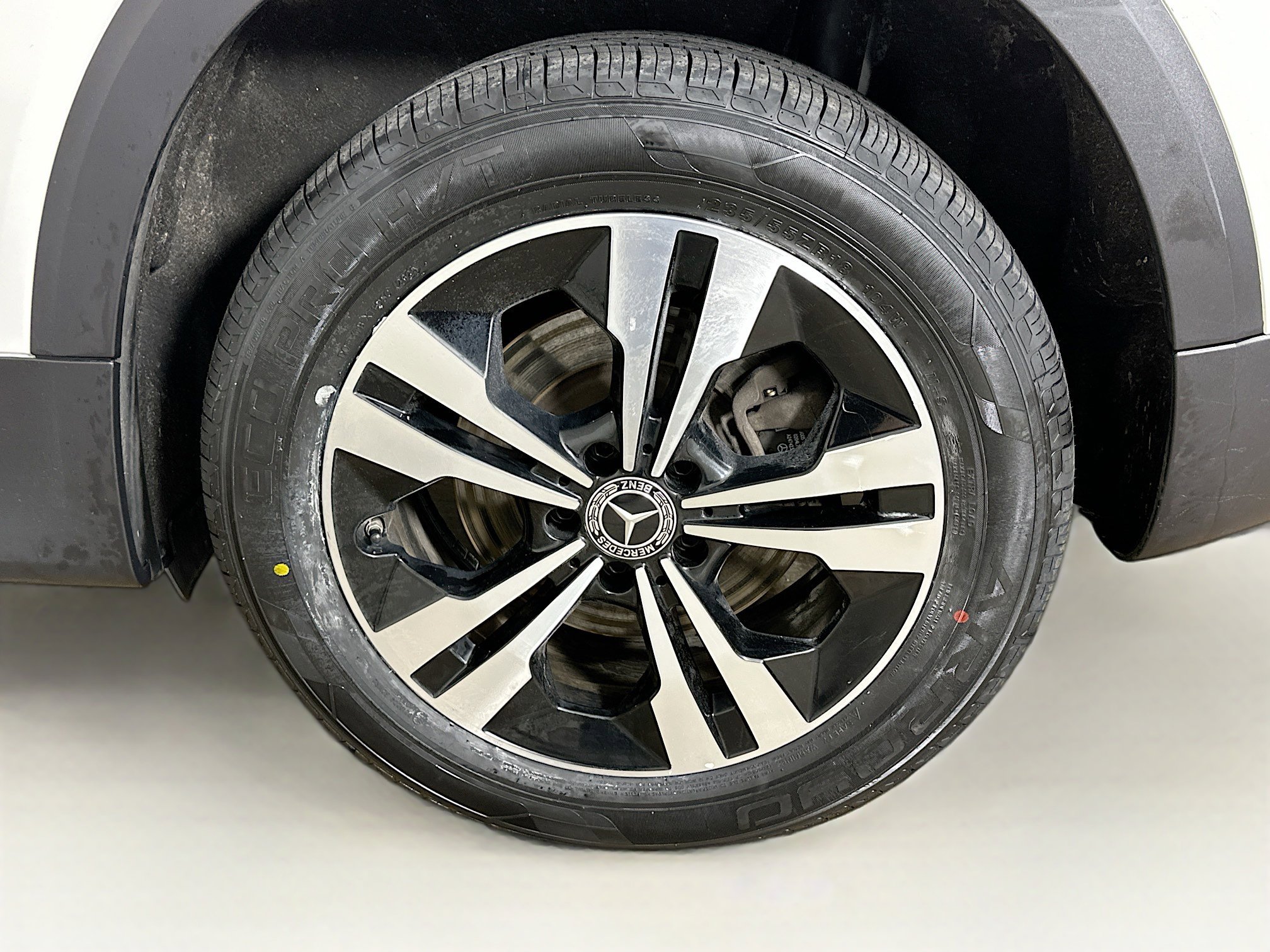 Used 2024 Mercedes-Benz GLB 250 4MATIC image 11