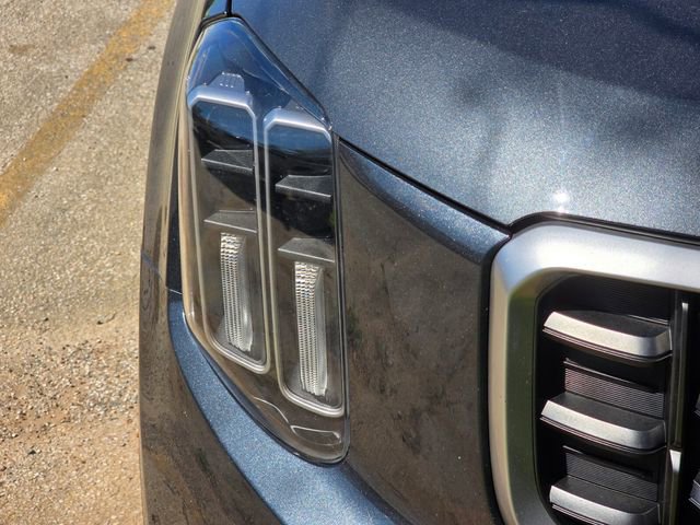 Used 2024 Kia Telluride S image 3