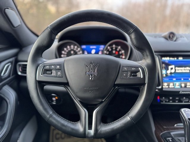 Used 2020 Maserati Levante GranLusso image 24