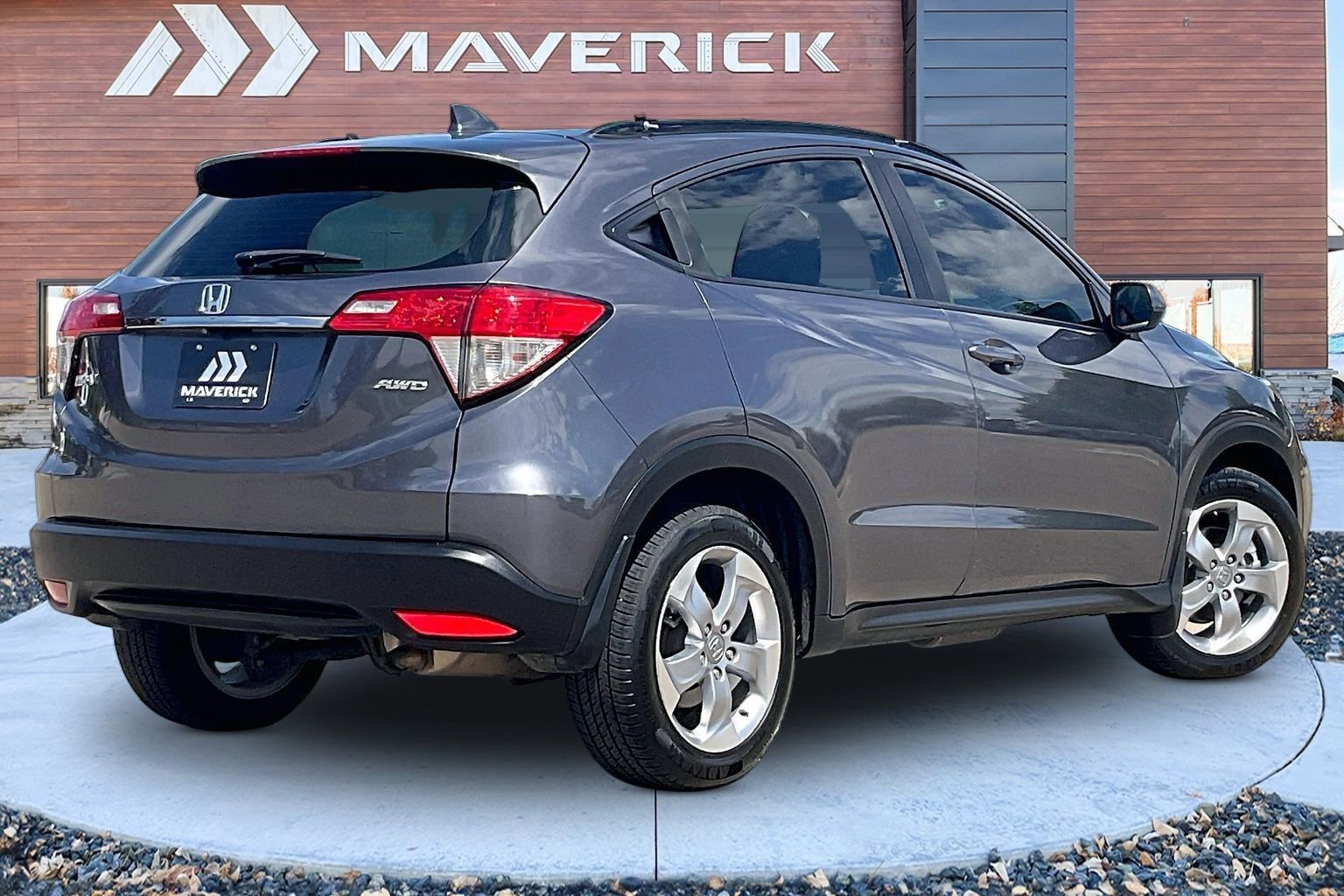 Used 2019 Honda HR-V LX image 5
