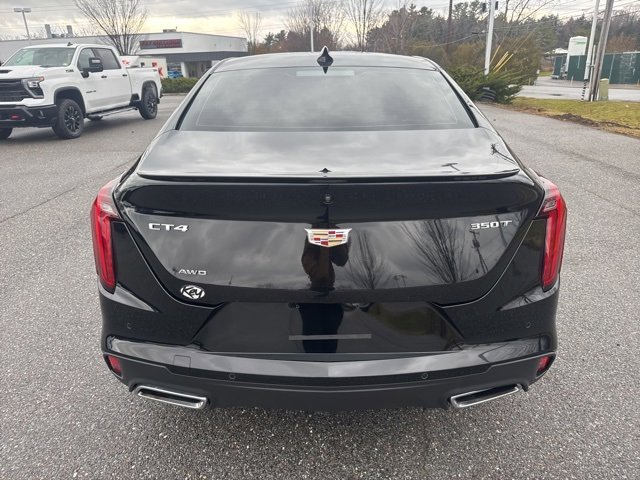 Used 2025 Cadillac CT4 Luxury image 5