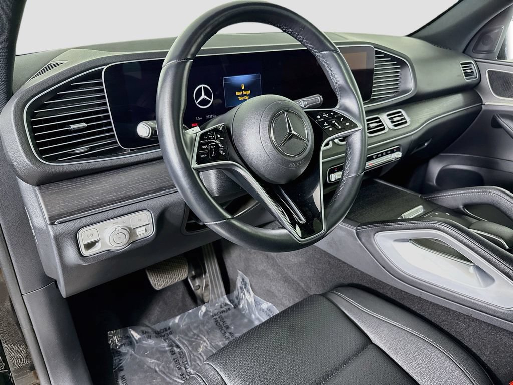 Used 2025 Mercedes-Benz GLE 350 4MATIC image 9