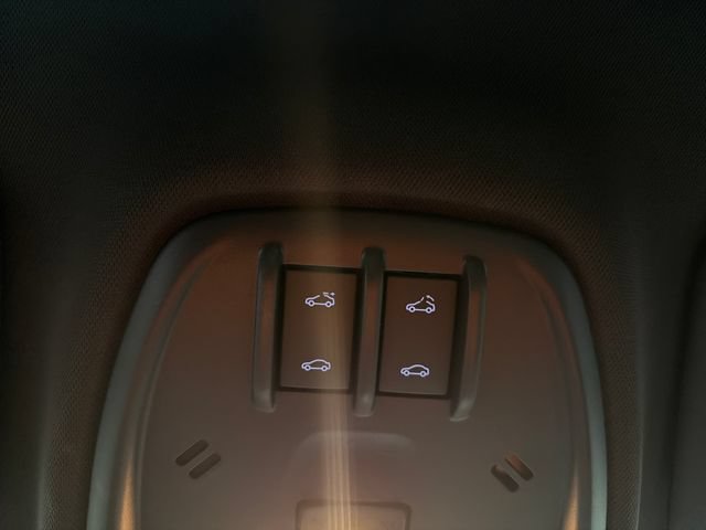 Used 2026 Chevrolet Trax RS w/ Sunroof Package FWD image 25