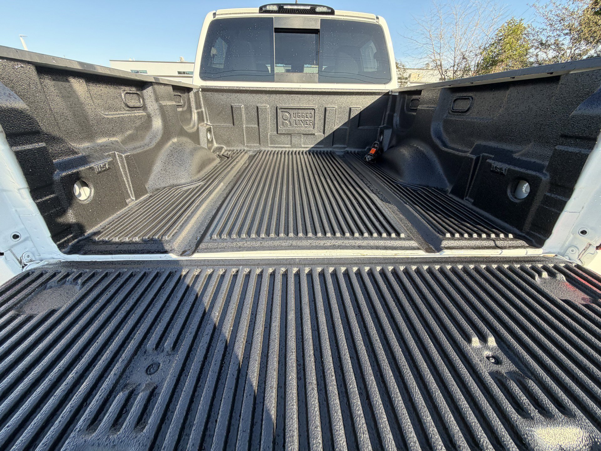 Certified 2024 Nissan Titan SV image 21