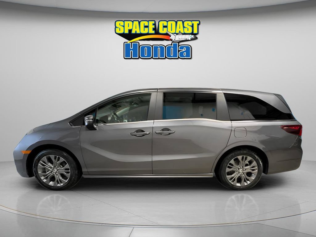 New 2026 Honda Odyssey Touring image 6