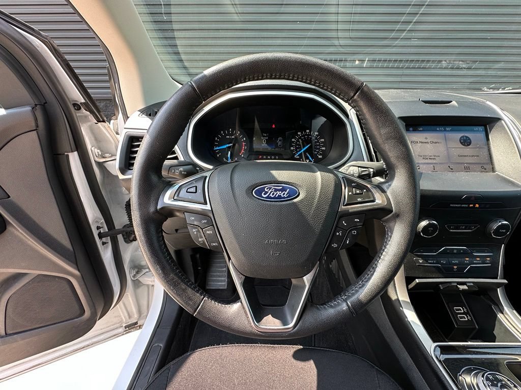 Used 2019 Ford Edge SEL FWD image 18