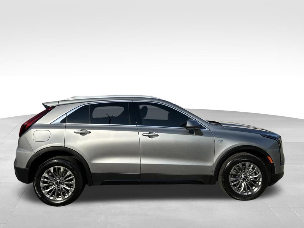 Used 2025 Cadillac XT4 Premium Luxury AWD/4WD image 7