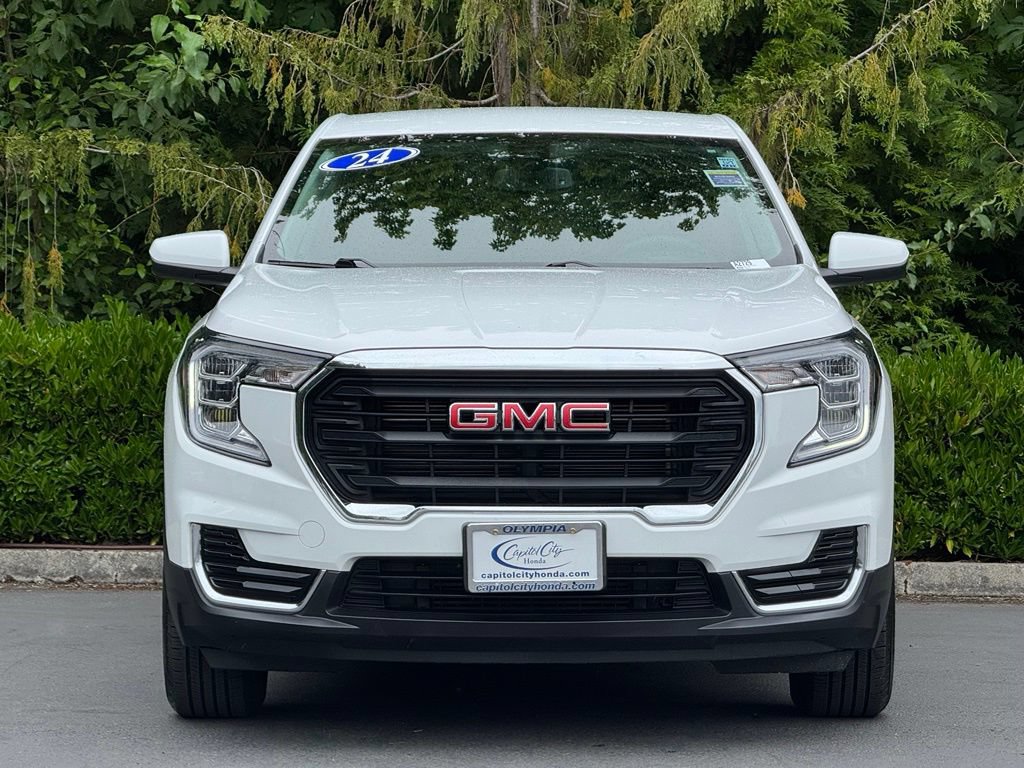 Used 2024 GMC Terrain SLE AWD/4WD image 36