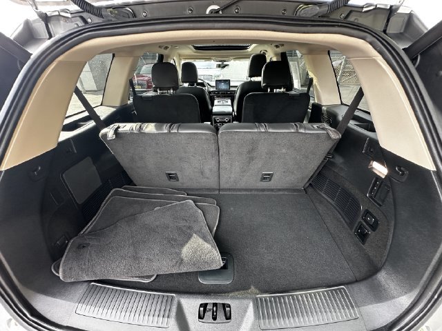 Certified 2023 Lincoln Aviator AWD w/ Premium Package image 43