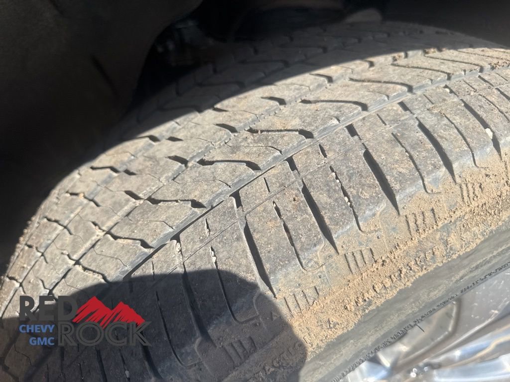 Used 2021 Chevrolet Silverado 1500 High Country w/ Technology Package AWD/4WD image 7