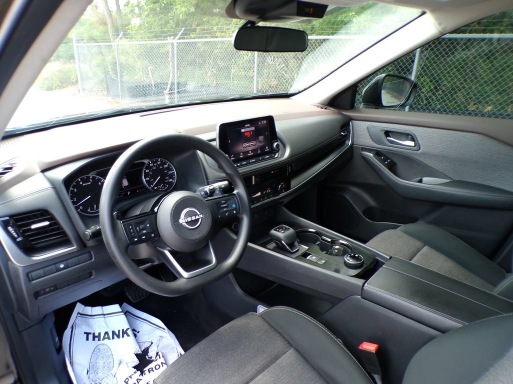 Used 2022 Nissan Rogue SV AWD/4WD image 10