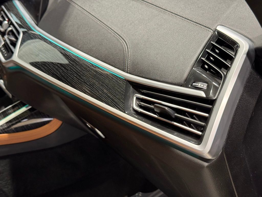 Certified 2022 BMW X7 M50i image 30