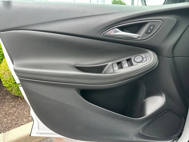 Used 2024 Buick Encore GX Sport Touring AWD/4WD image 27