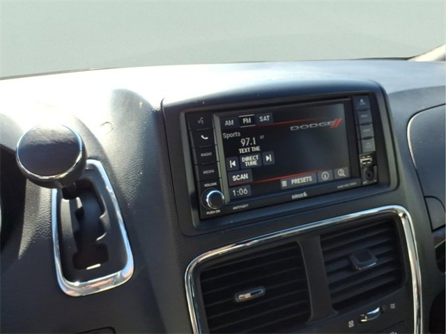 Used 2019 Dodge Grand Caravan SXT image 16