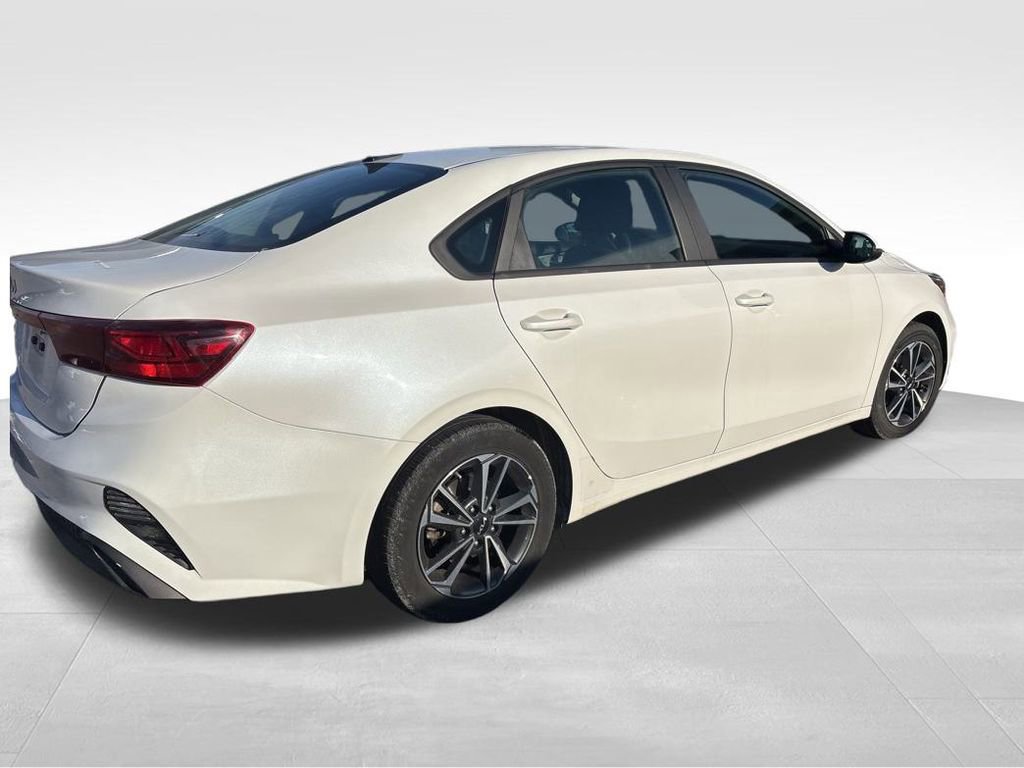 Certified 2023 Kia Forte LXS w/ LXS Technology Package image 14