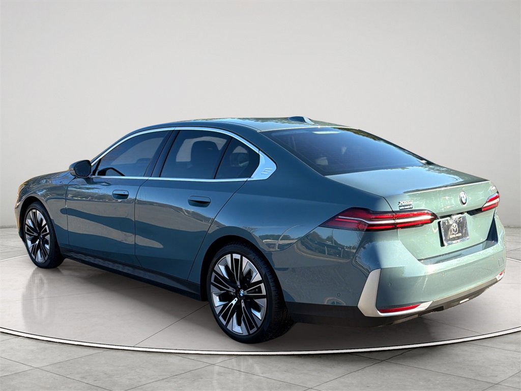 Used 2026 BMW 540i xDrive image 17