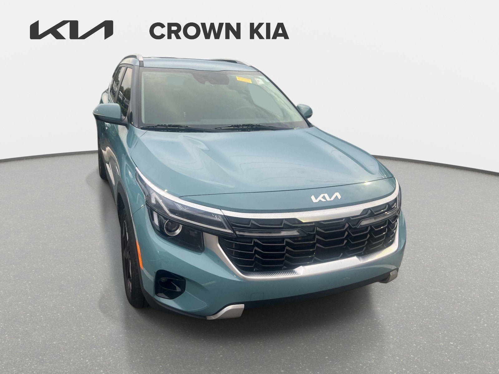 Used 2024 Kia Seltos EX FWD image 4