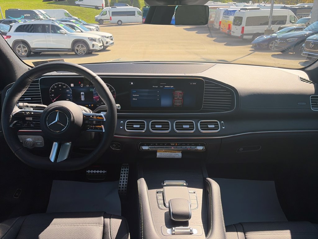 New 2026 Mercedes-Benz GLS 580 4MATIC image 24
