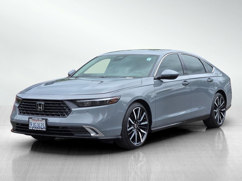 Used 2023 Honda Accord Touring image 9