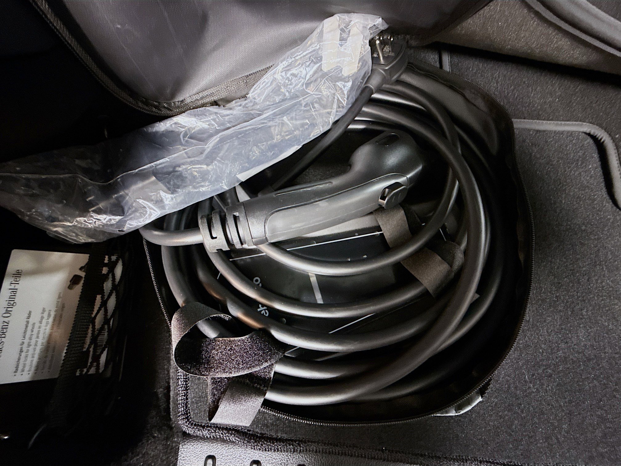 Used 2024 Mercedes-Benz EQB 300 4MATIC image 42