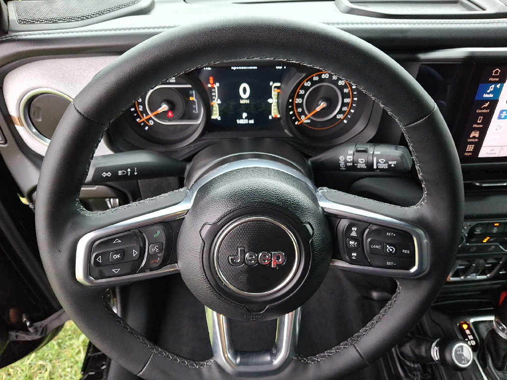 Certified 2026 Jeep Wrangler Unlimited Sahara AWD/4WD image 18